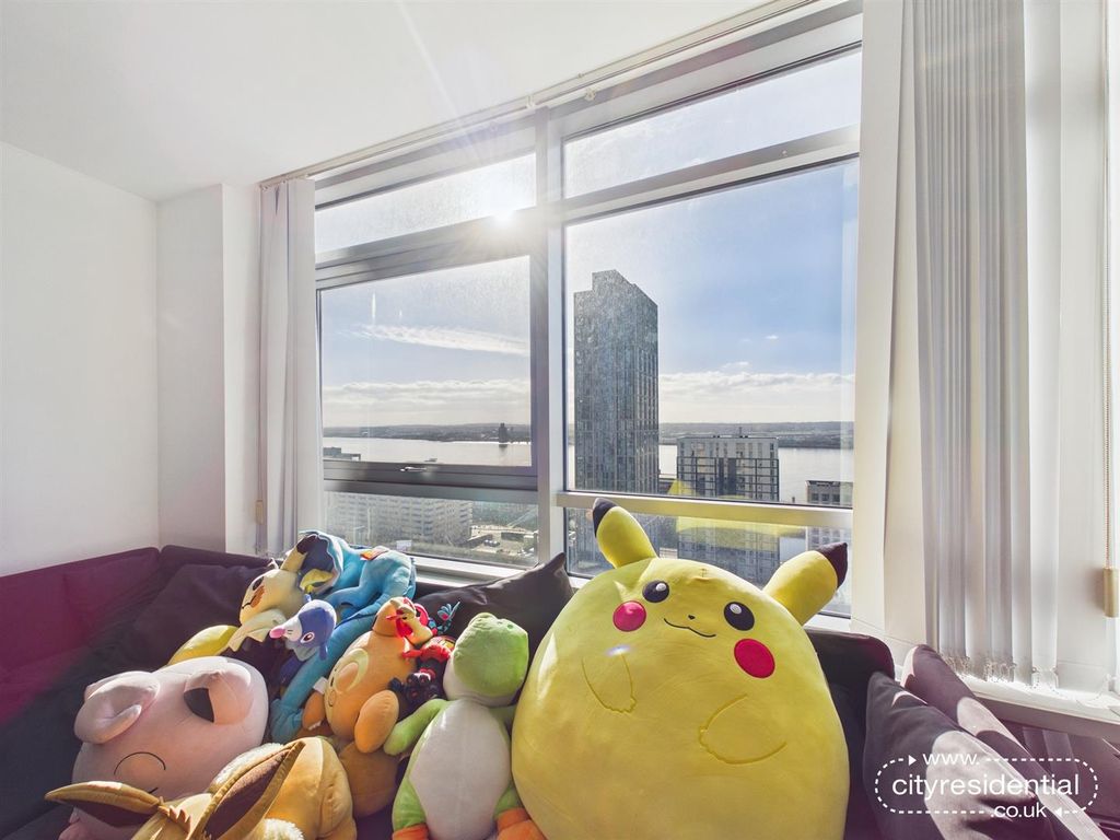 Property photo 3 of 11