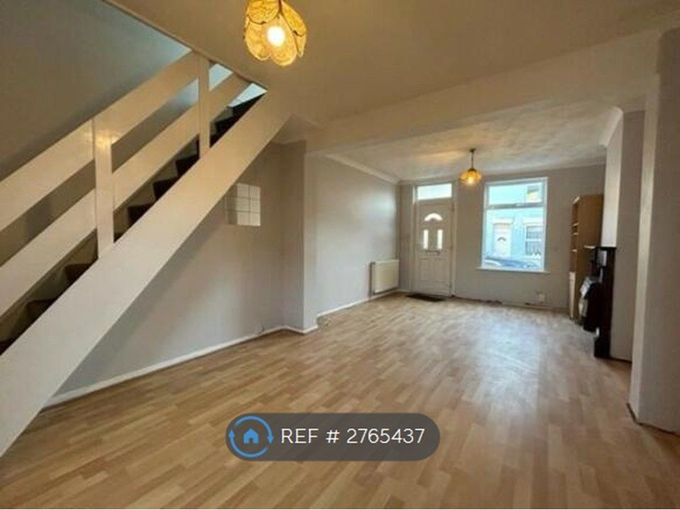 Property photo 3 of 10