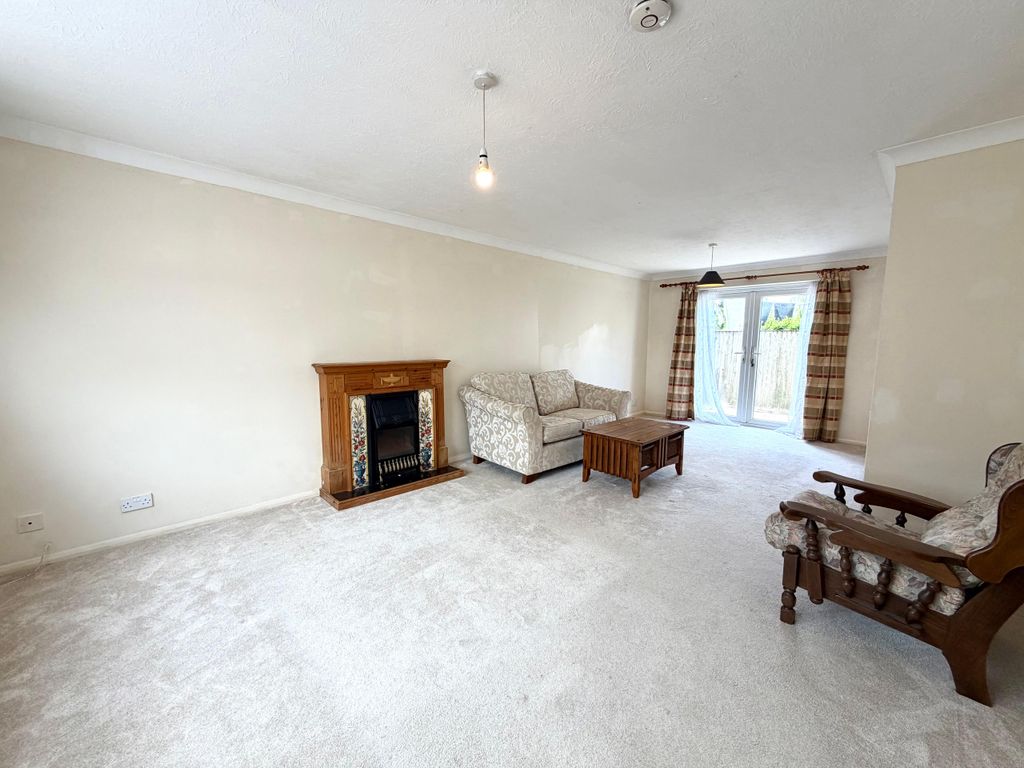 Property photo 3 of 13