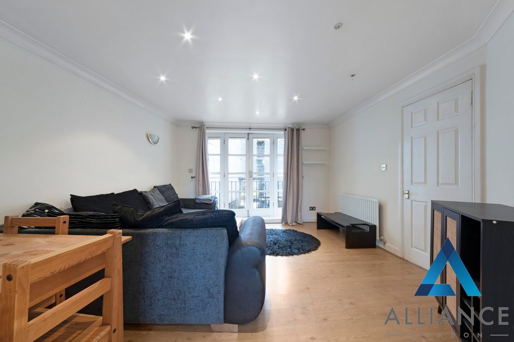 Property photo 2 of 21