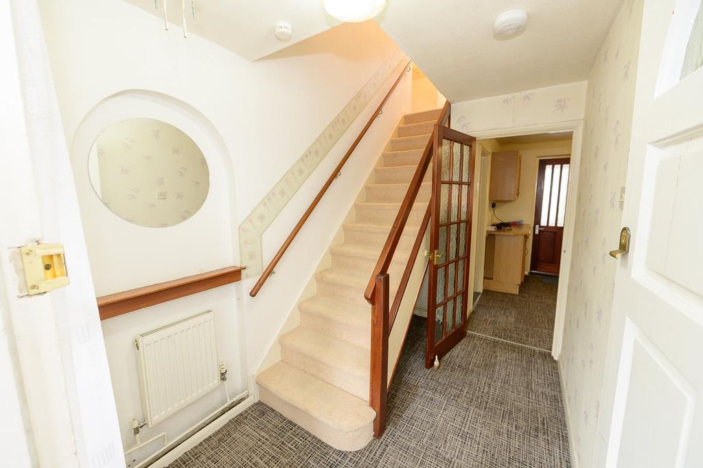 Property photo 2 of 19 Hall.Jpg