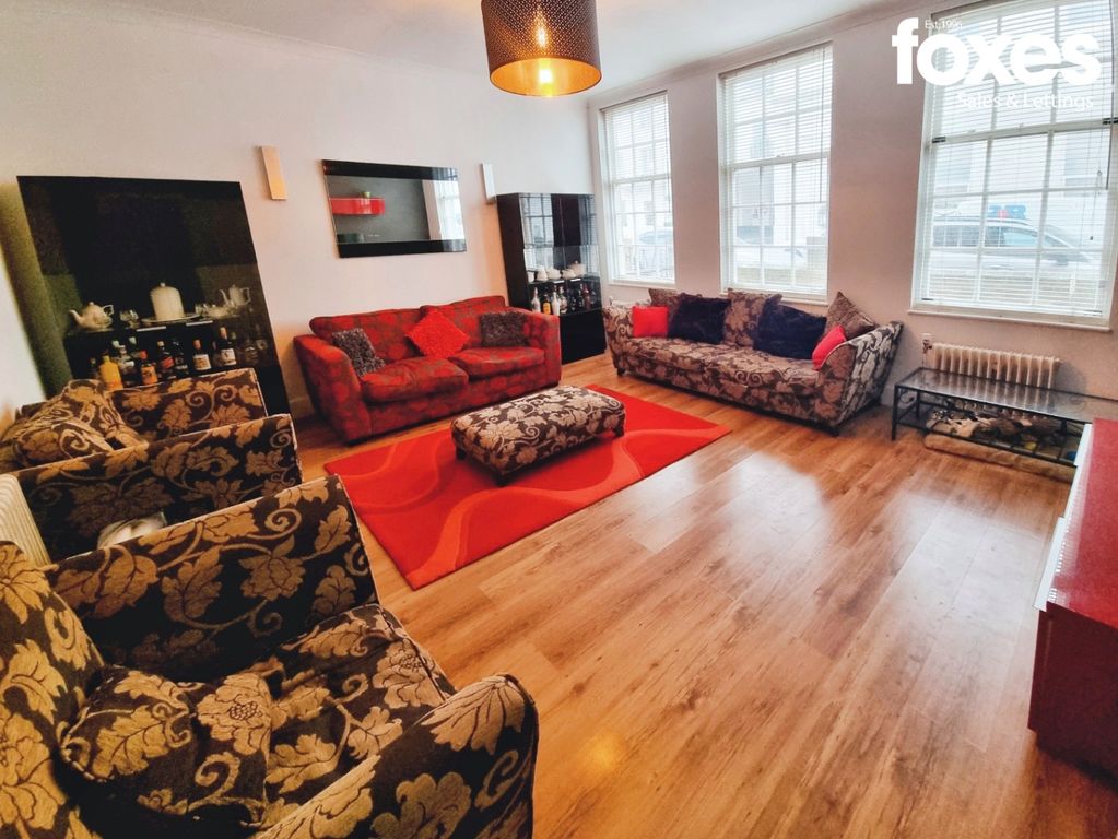 Property photo 2 of 15 3623813