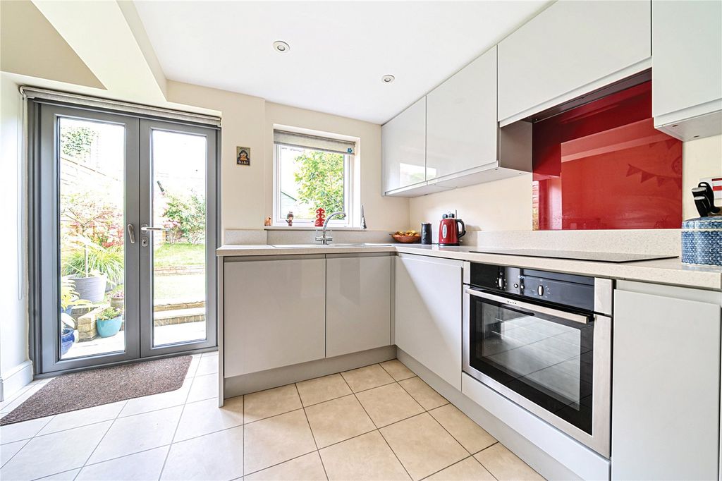 Property photo 2 of 11 Picture No. 05