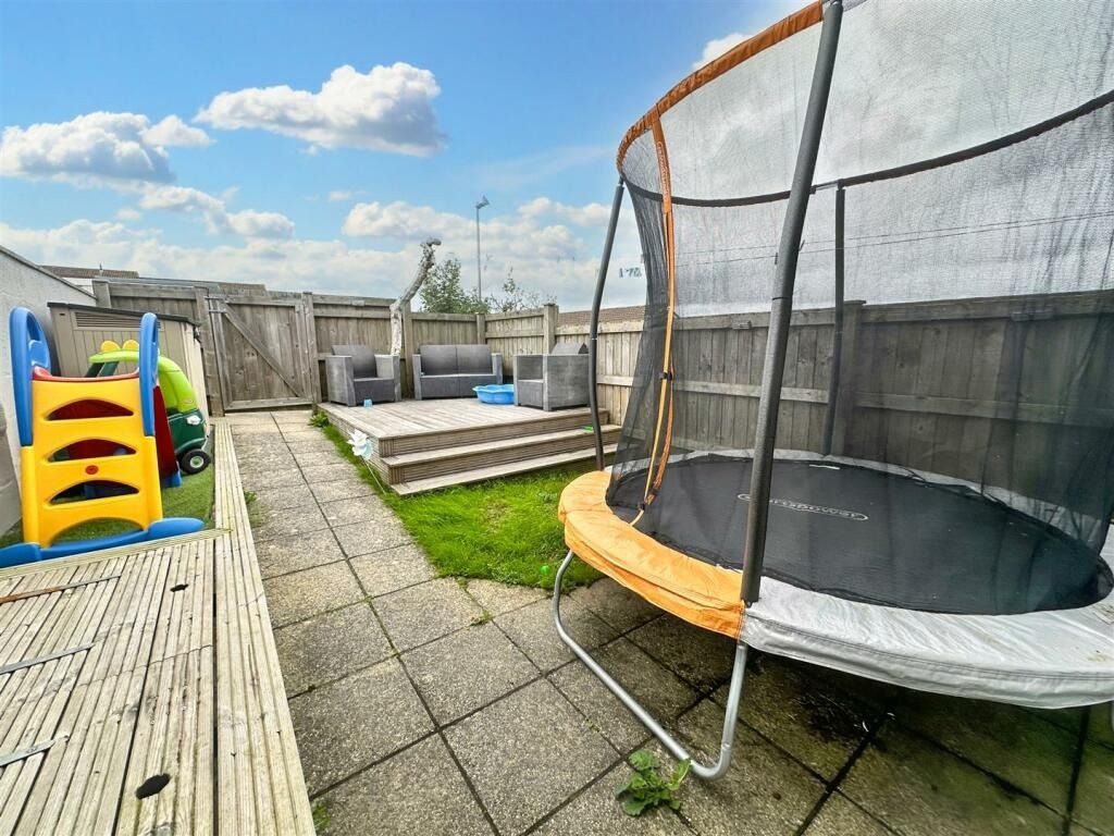 Property photo 2 of 21 4903267