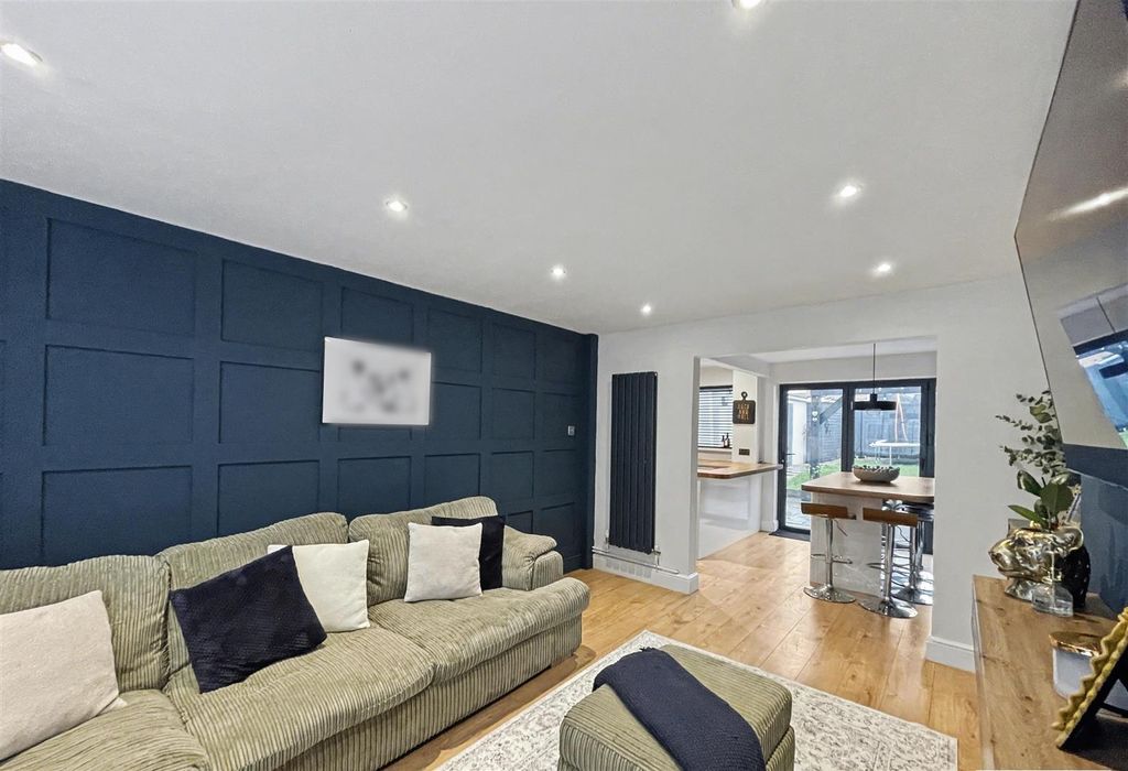 Property photo 3 of 25 Img_2093.Jpg