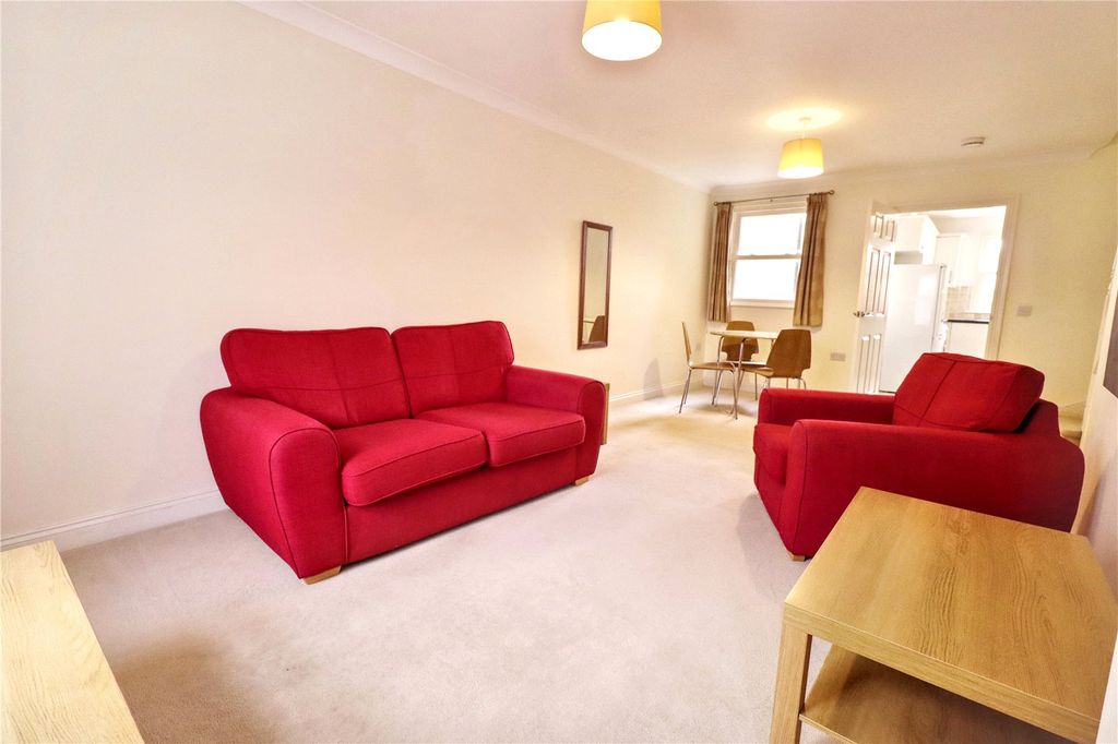 Property photo 2 of 15 Picture No. 60