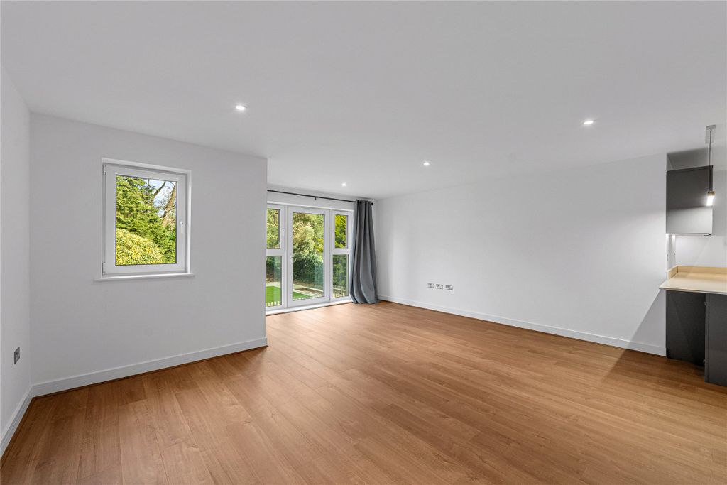 Property photo 2 of 19 Picture No. 22