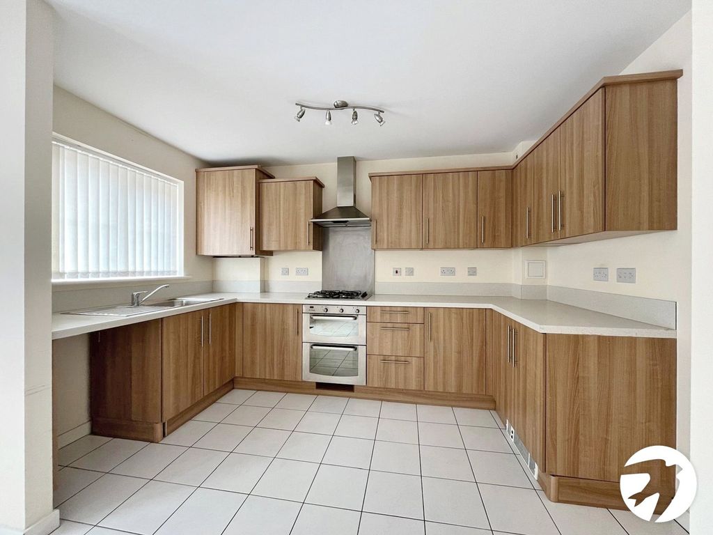 Property photo 2 of 15 Picture No. 05