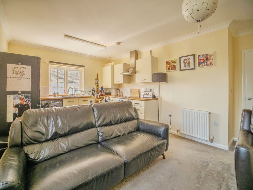 Property photo 3 of 17