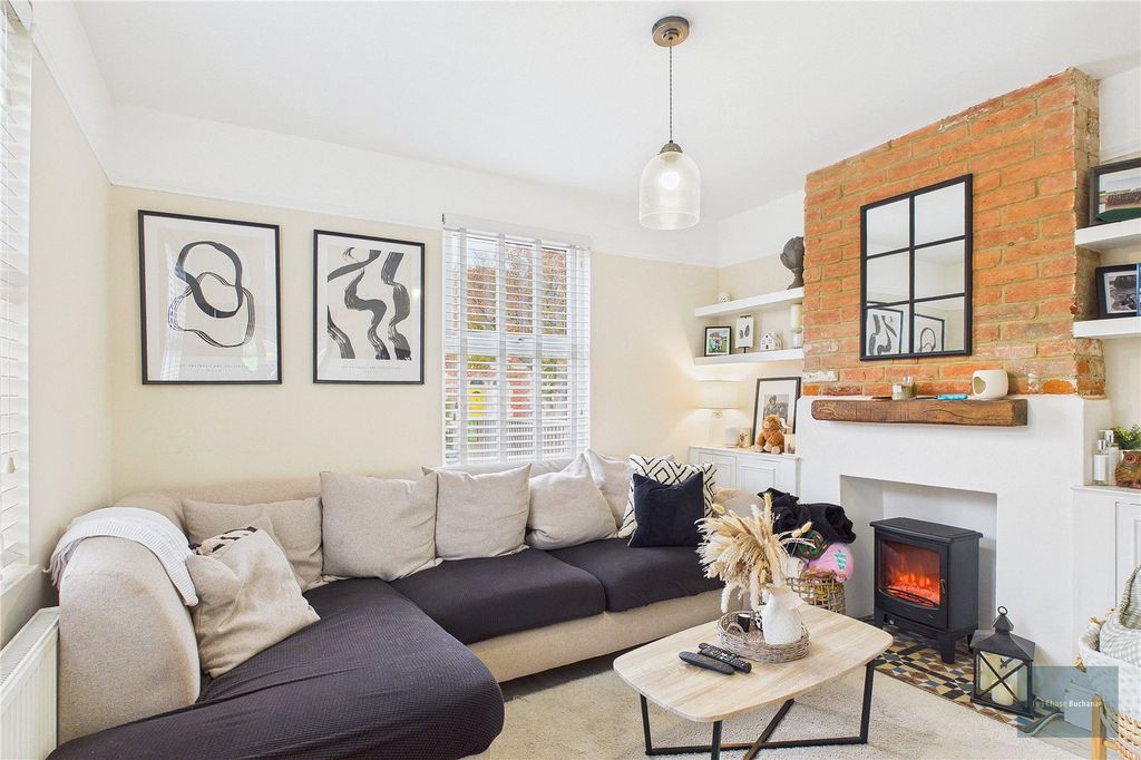 Property photo 3 of 16 Picture No. 10