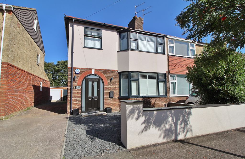 Property photo 1 of 22