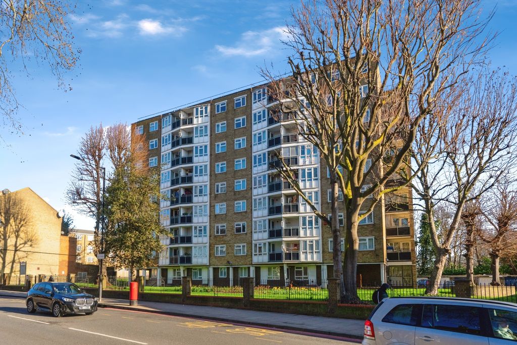 Property photo 1 of 14 Front