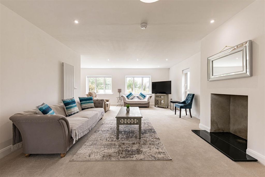 Property photo 3 of 31 L J Imaging-24.Jpg