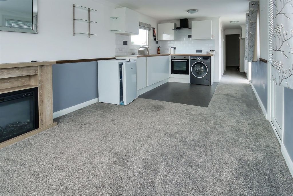 Property photo 3 of 11 P1080320.Jpg