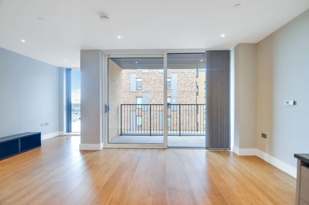 Property photo 1 of 22 Lounge Area_Pic_ (5).Jpg