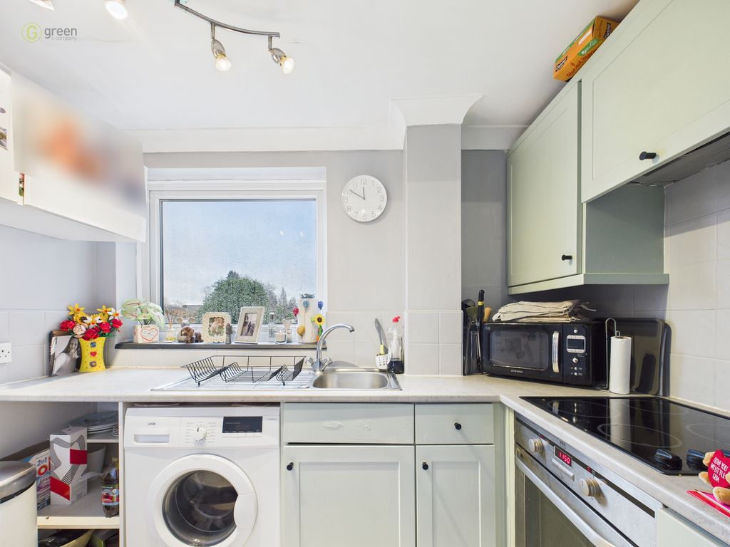 Property photo 2 of 21 Cam05459G0Pr0101Still010