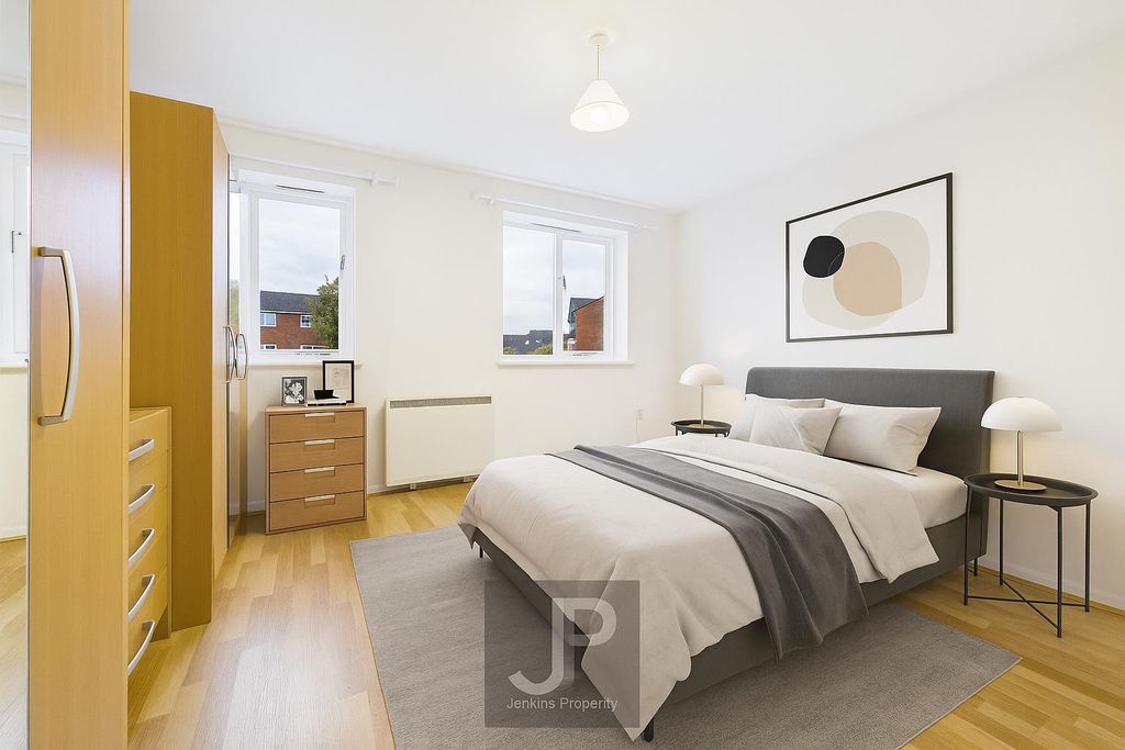 Property photo 3 of 12 With Furniture