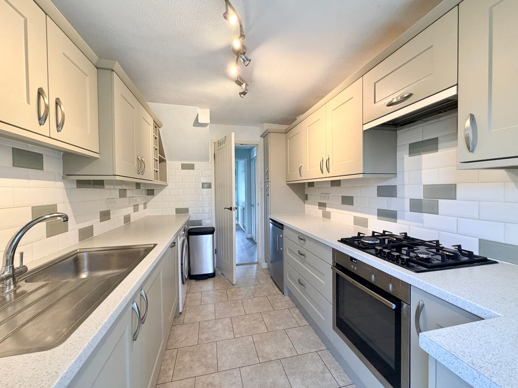 Property photo 2 of 16 Image