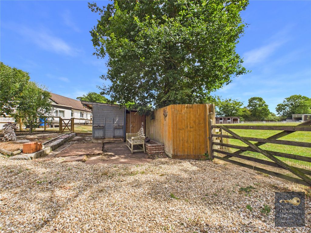 Property photo 2 of 51 Picture No. 34