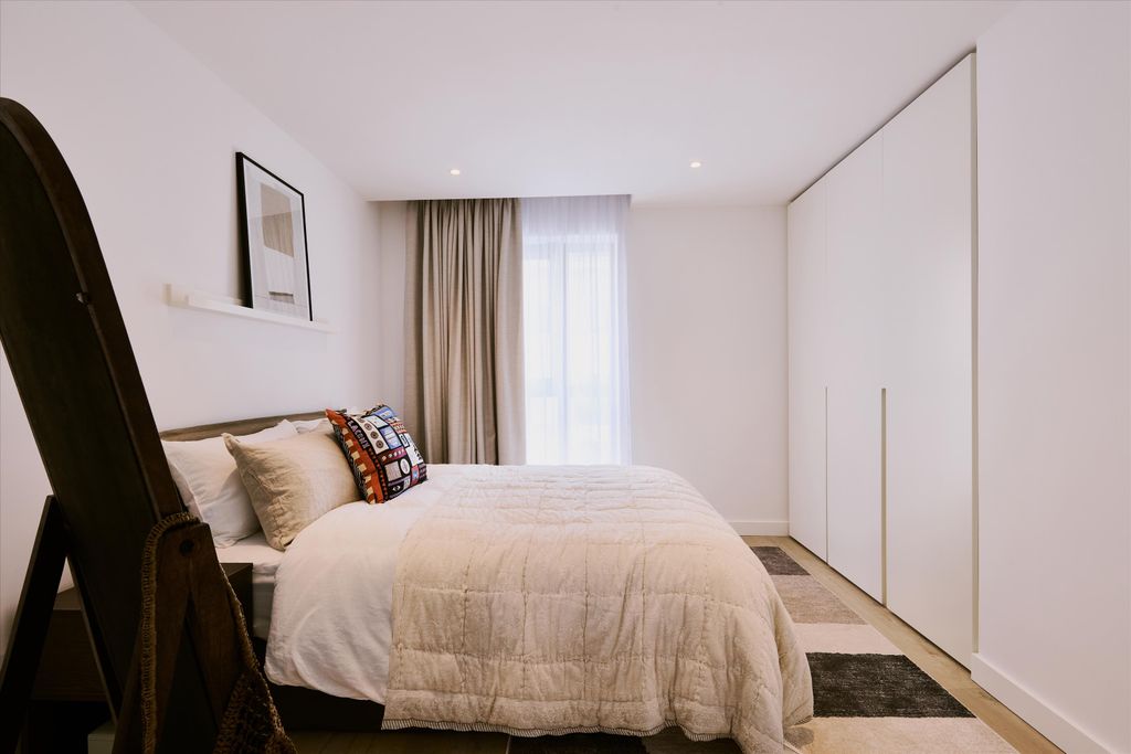 Property photo 3 of 14 Image