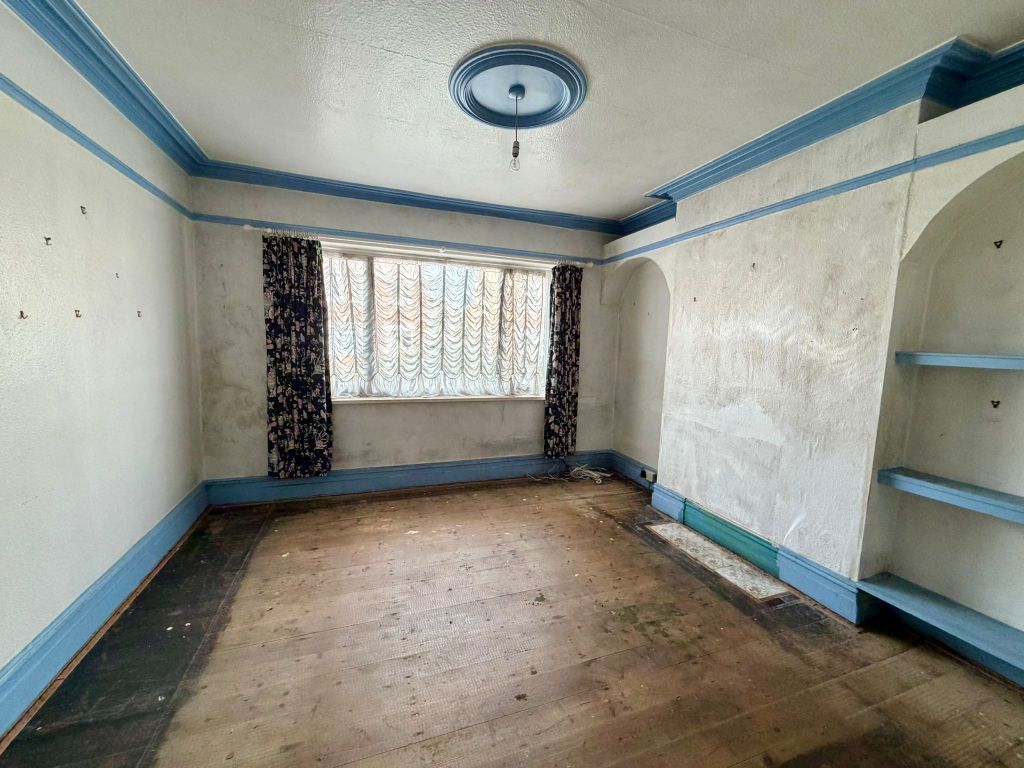 Property photo 3 of 11