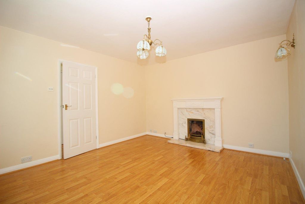 Property photo 3 of 18 Img_300_2_Original.Jpg