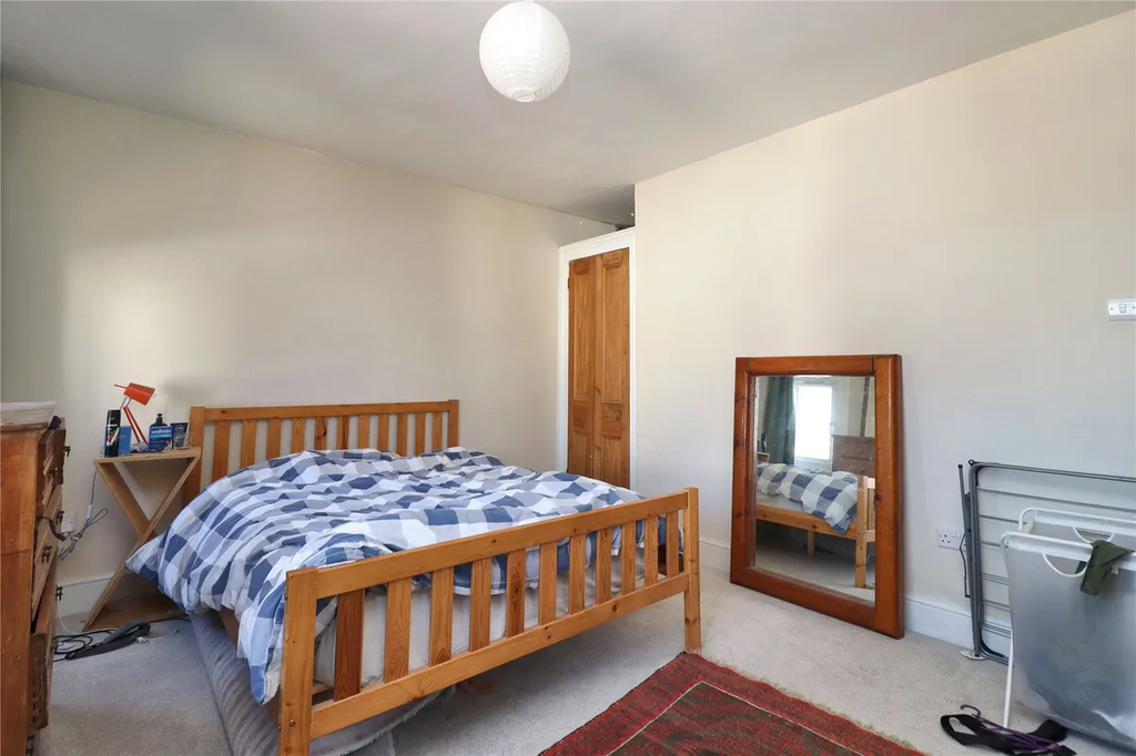 Property photo 3 of 11 Gallery