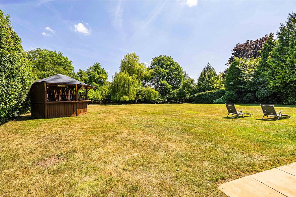 Property photo 3 of 32 Picture No. 28