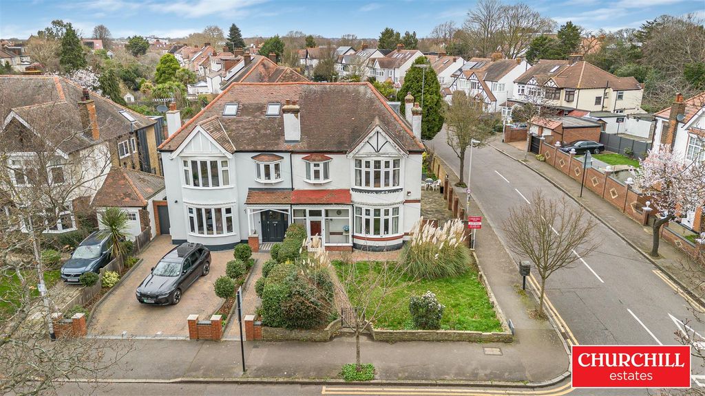 Property photo 1 of 35