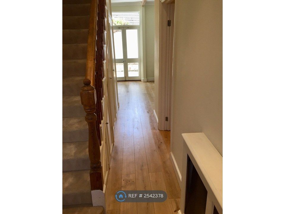 Property photo 3 of 3 Hall