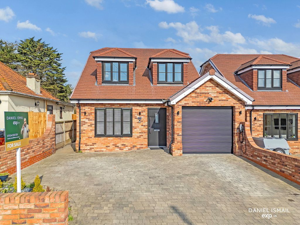 Property photo 2 of 31