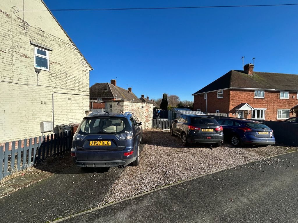 Property photo 2 of 10