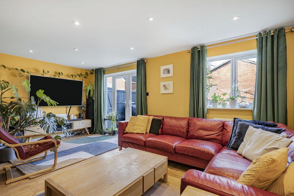 Property photo 3 of 22