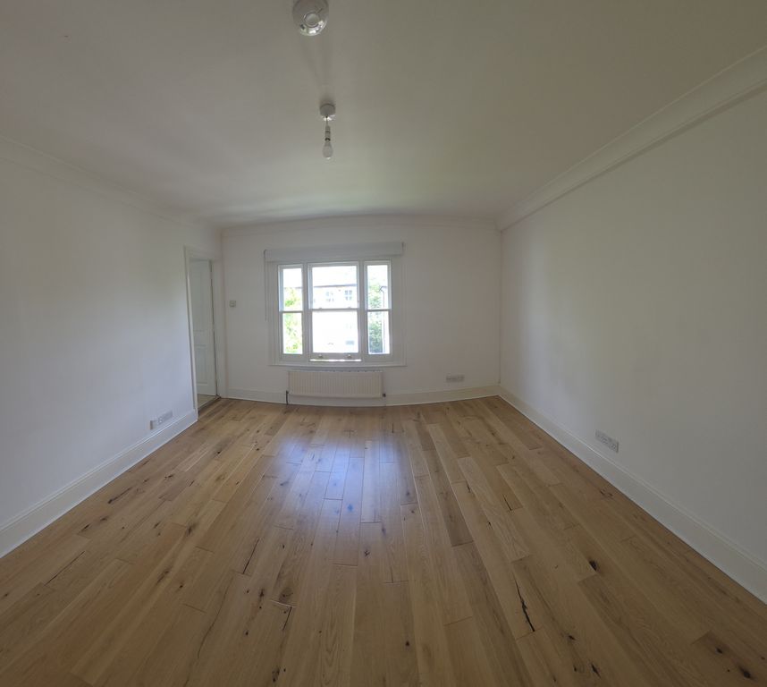 Property photo 2 of 8 Gallery