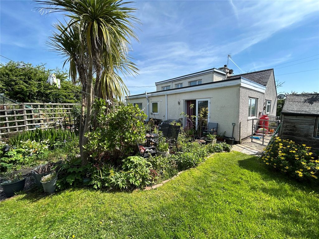Property photo 2 of 36 Picture No. 14