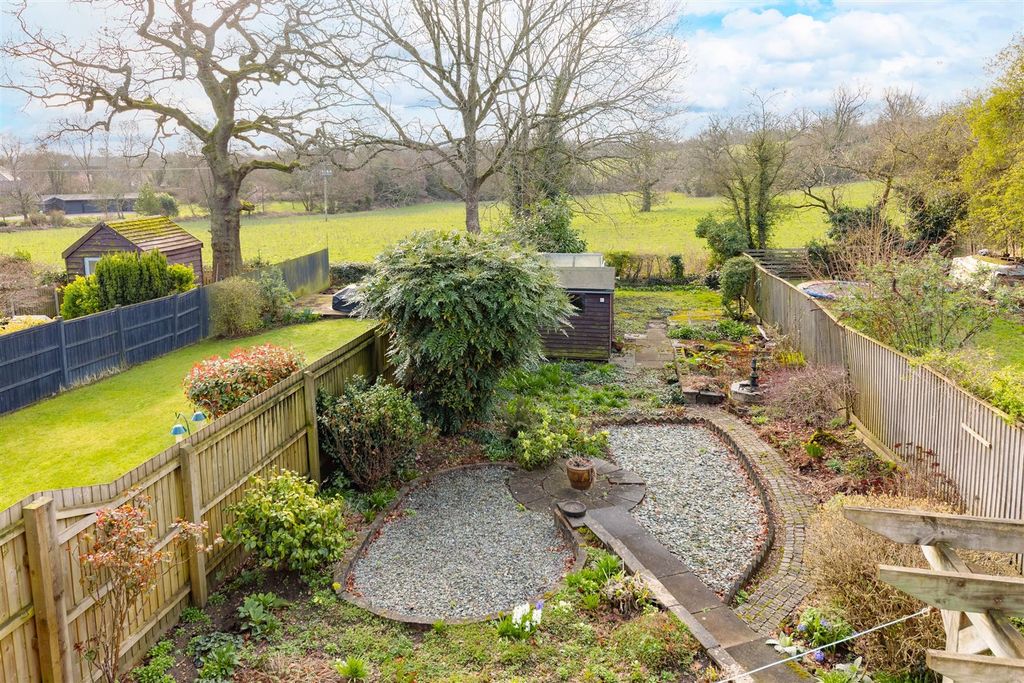 Property photo 2 of 20 Bedroom - View.Jpg