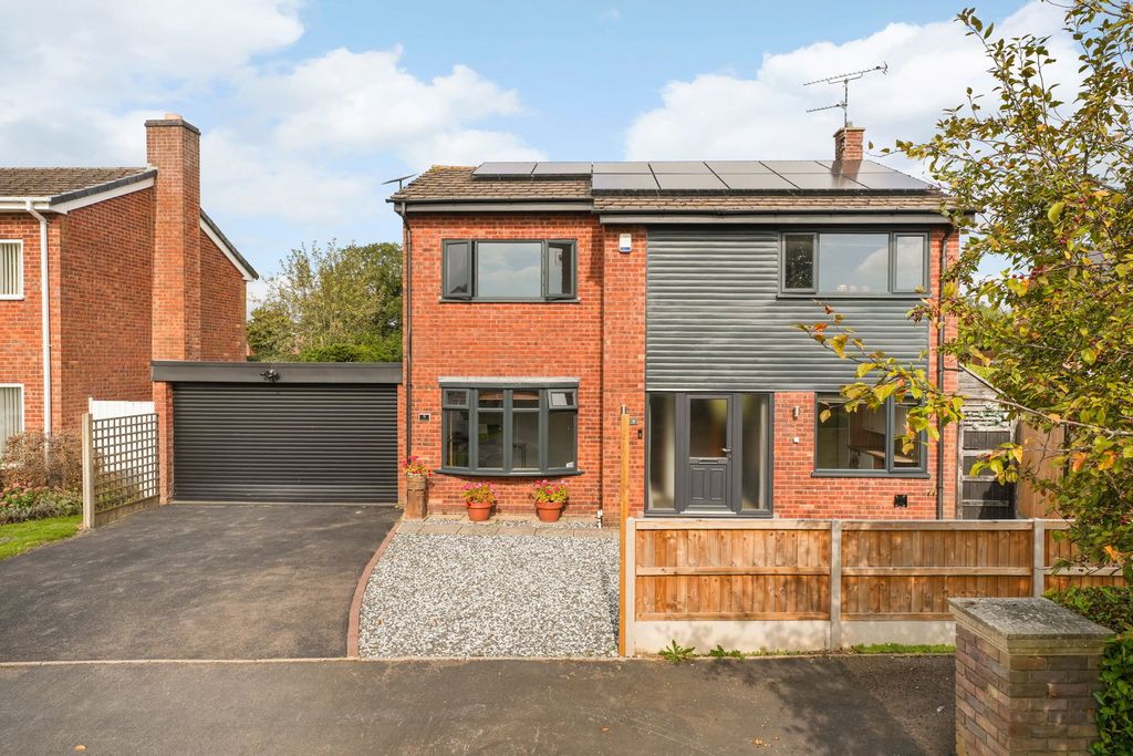 Property photo 1 of 45