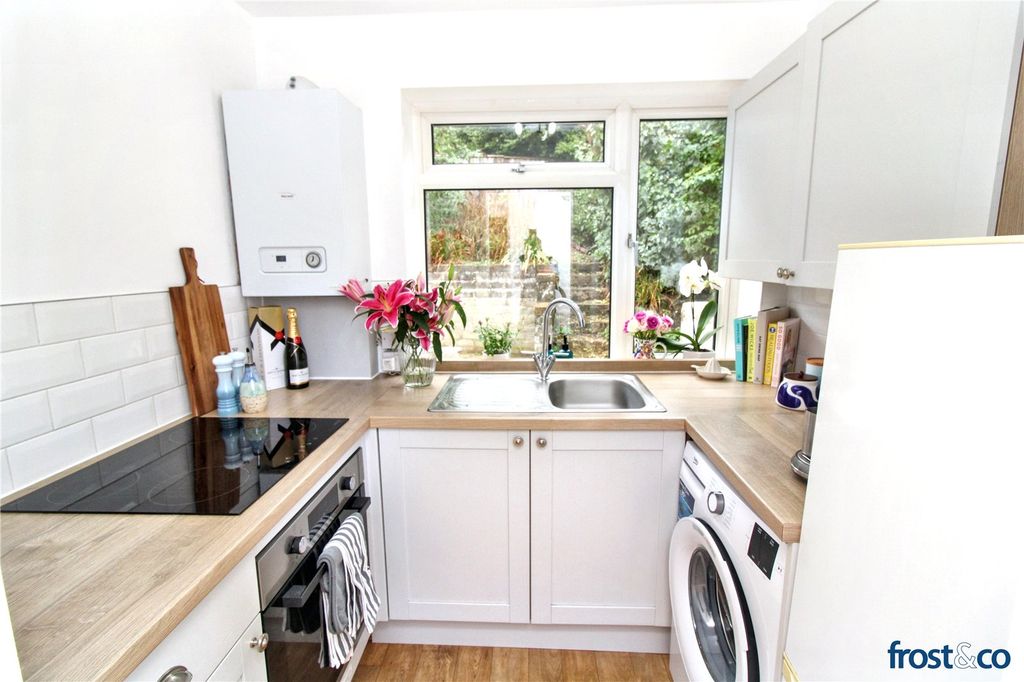 Property photo 3 of 15 Kitchen