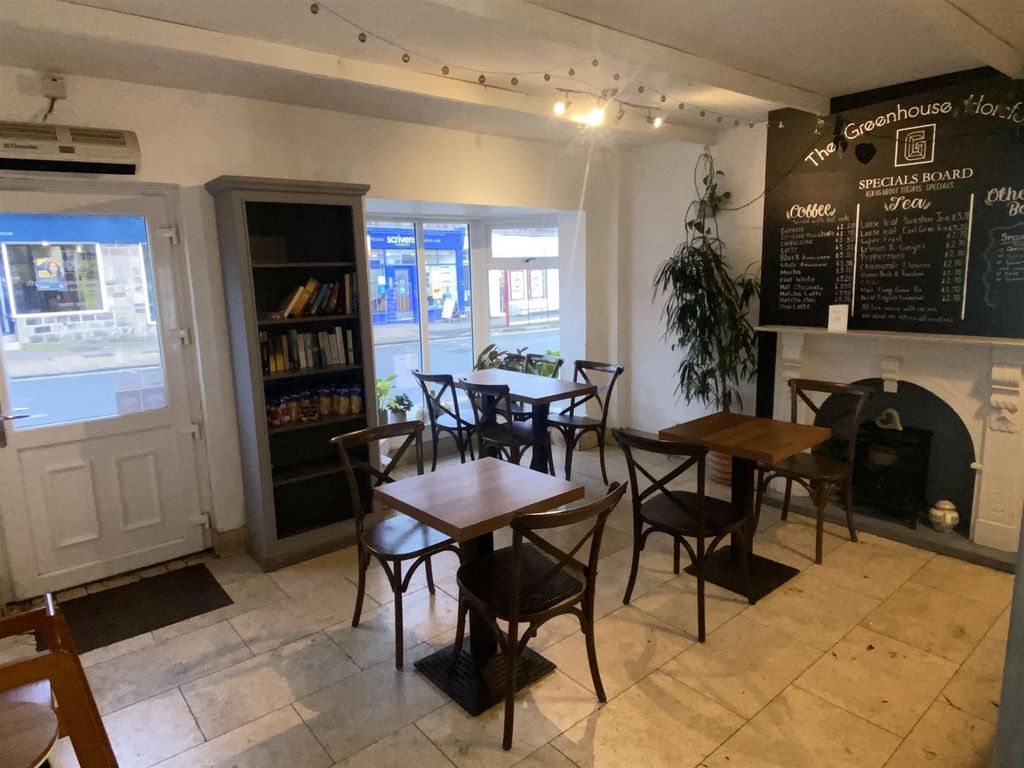 Property photo 2 of 7 Photo 1