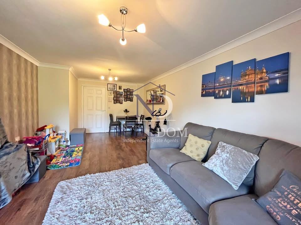 Property photo 3 of 11 Gallery