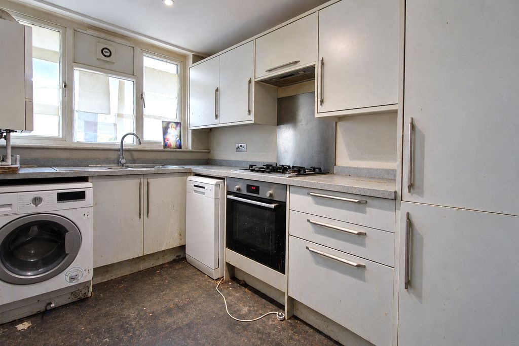 Property photo 3 of 13 Picture No. 23