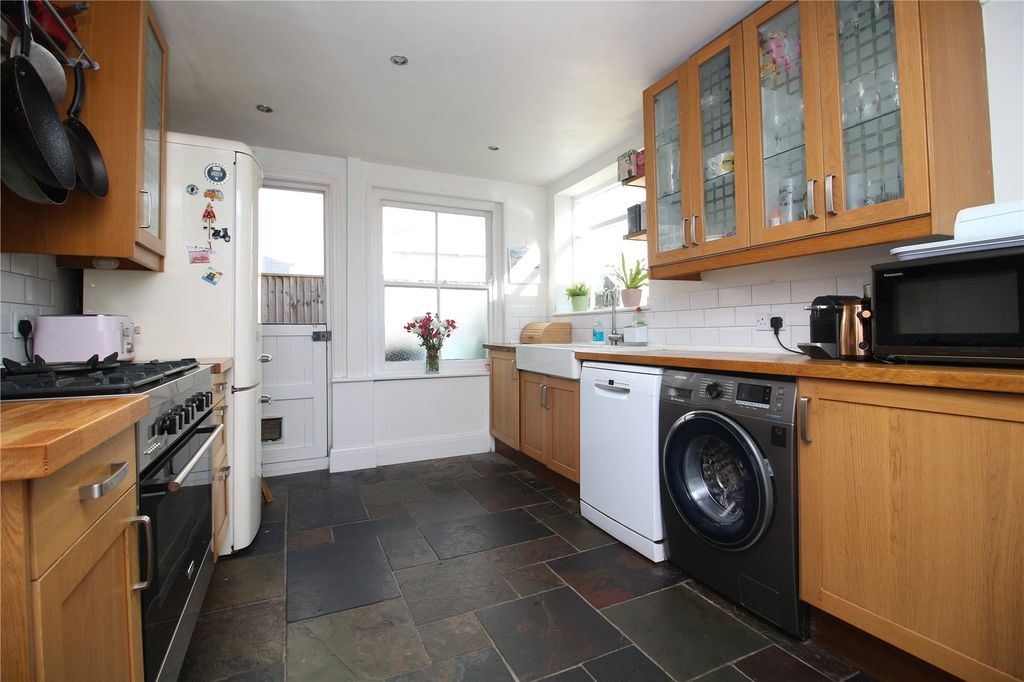 Property photo 3 of 17 Picture No. 05