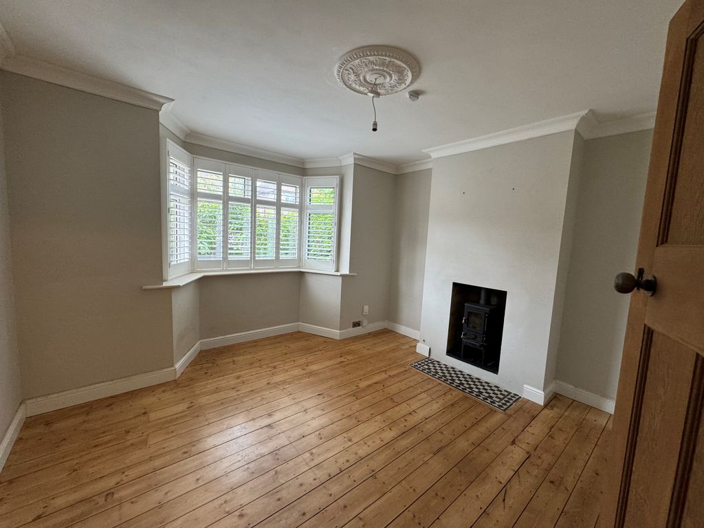 Property photo 3 of 14 17 Cherry Tree Avenue - Living Room