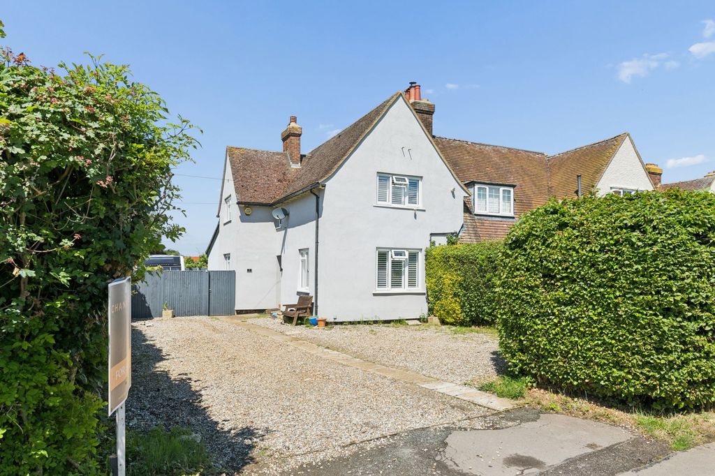 Property photo 1 of 28