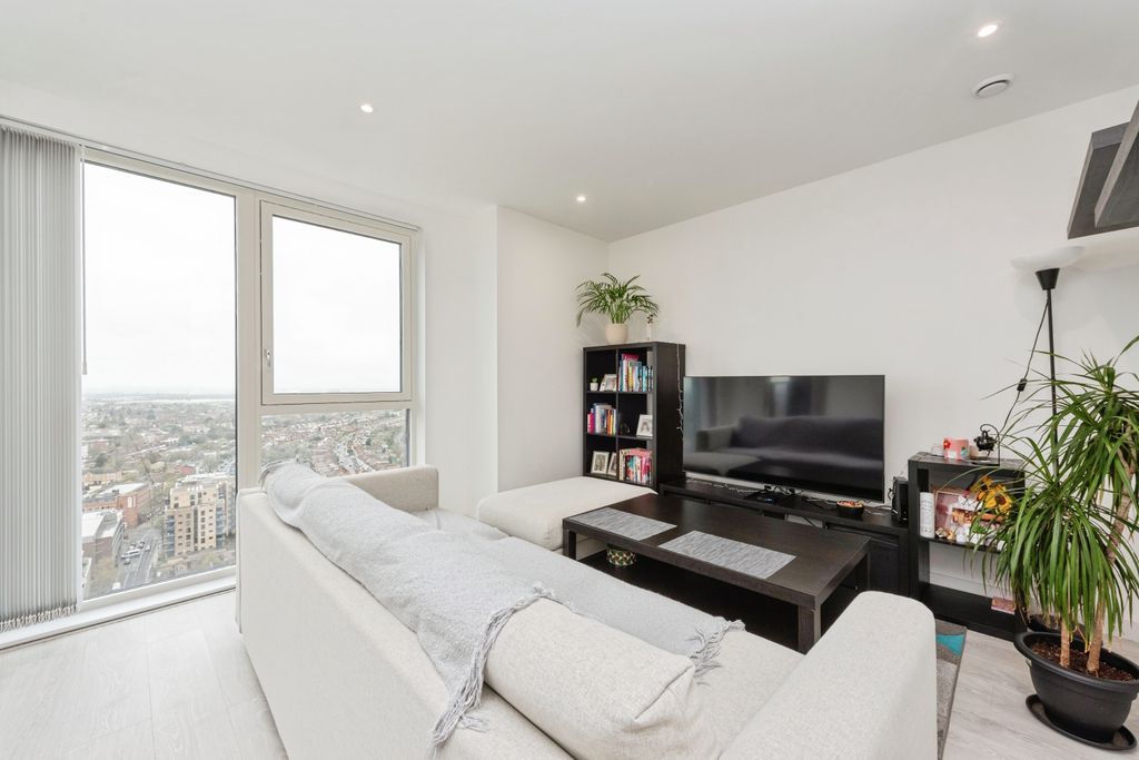 Property photo 1 of 20 Barratt8Of25