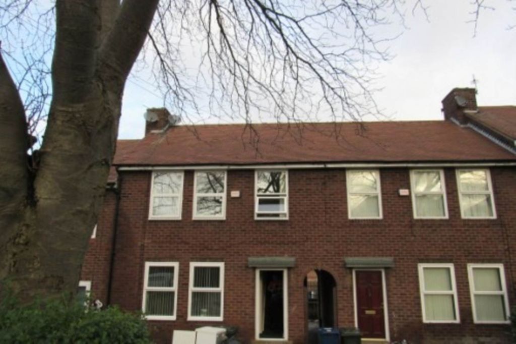 Property photo 1 of 5
