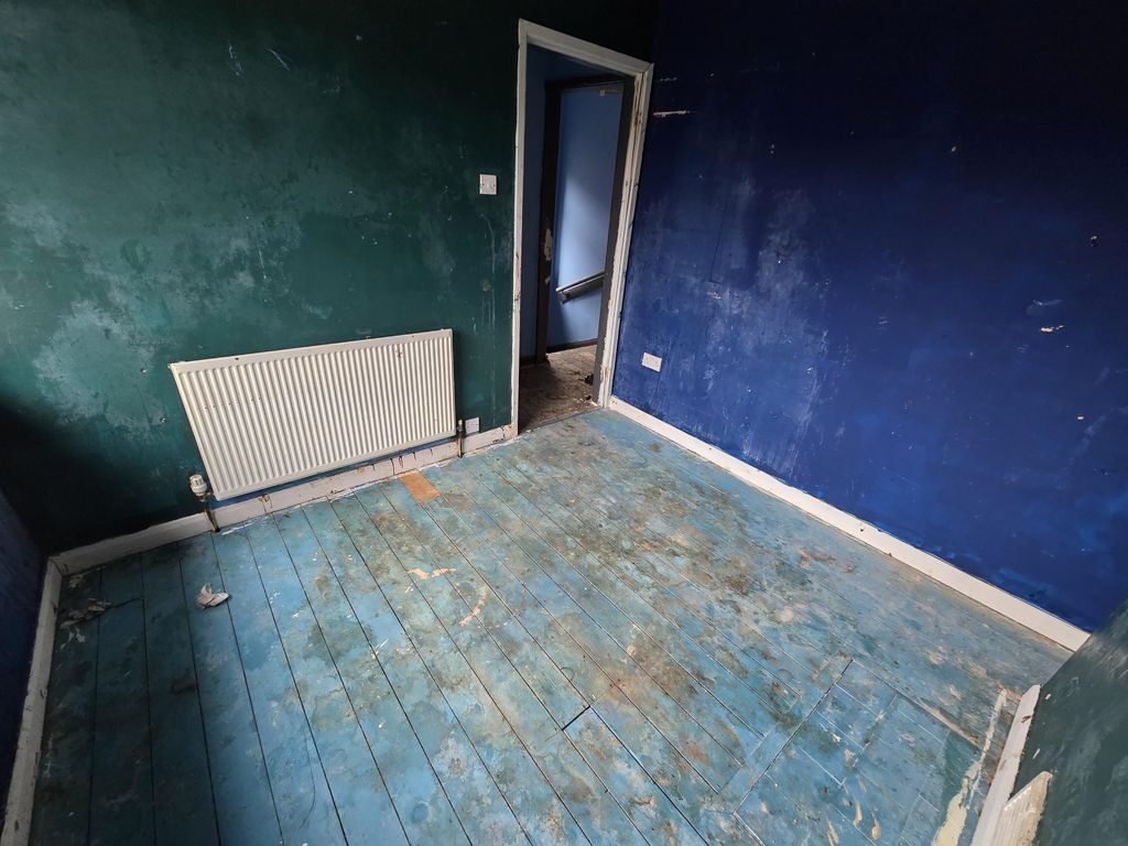 Property photo 2 of 17 R251217 295 - 338 Badger Avenue, Crewe, Cheshire, Cw1 3Lw  (22).Jpg