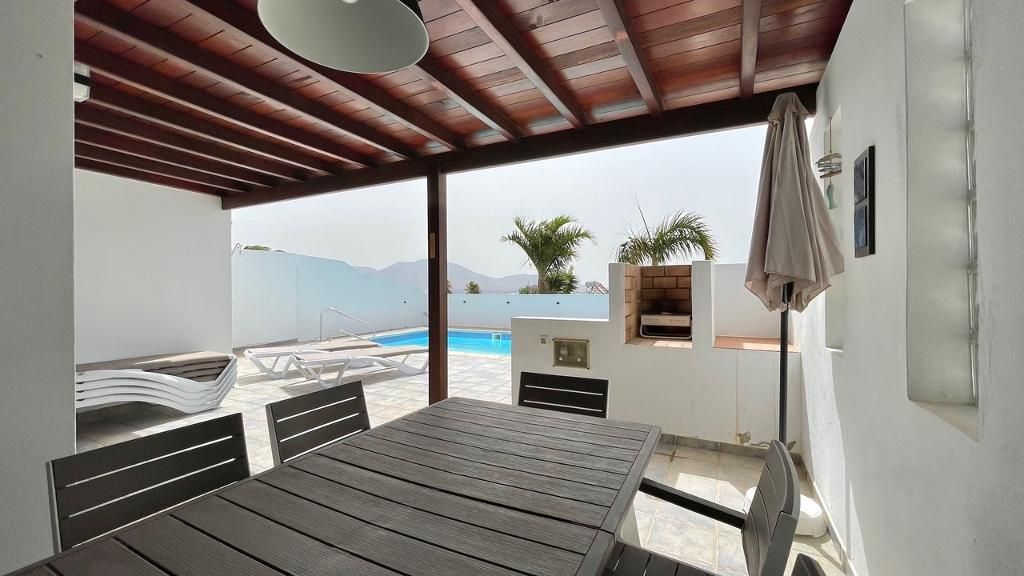Property photo 3 of 9 <Caption/>