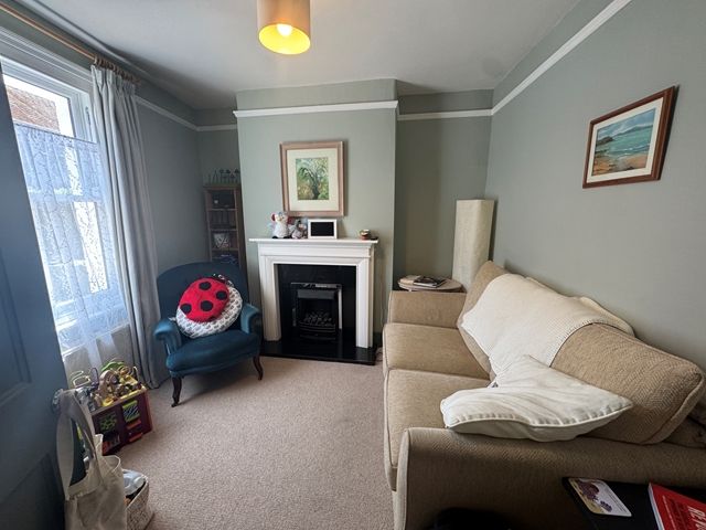Property photo 2 of 9