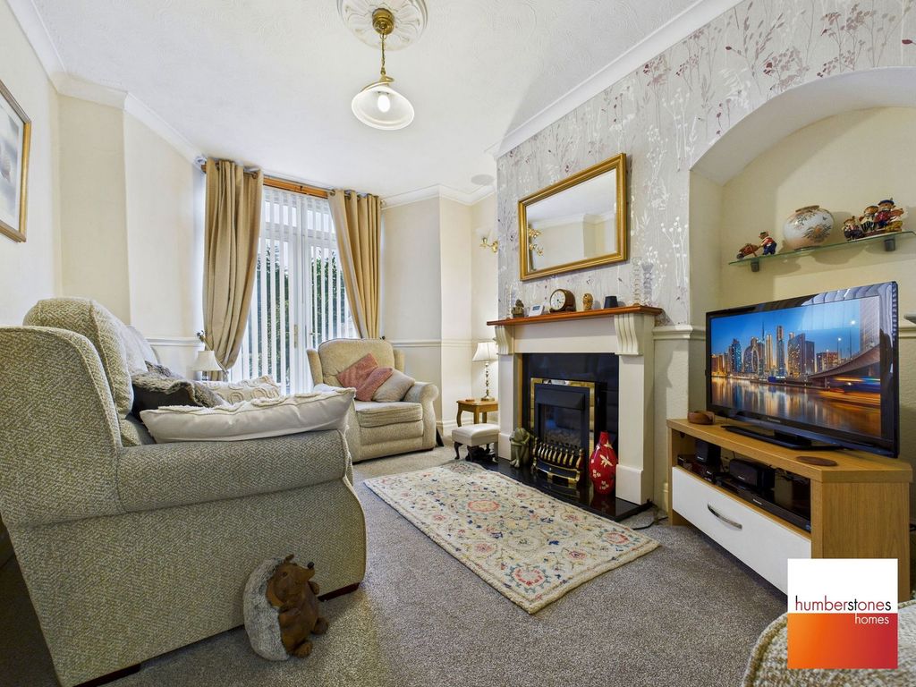 Property photo 2 of 22